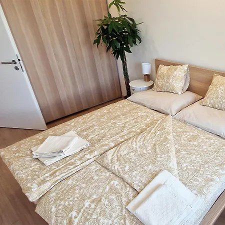 Two Check In -a Apartment *